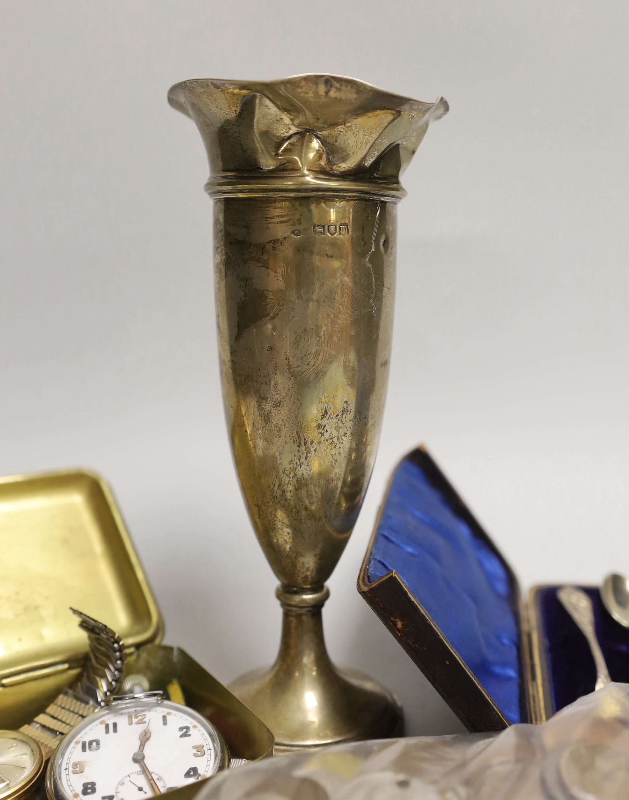 A Princess Mary 1914 Christmas tin, a defence medal, silver vase, coins and sundries